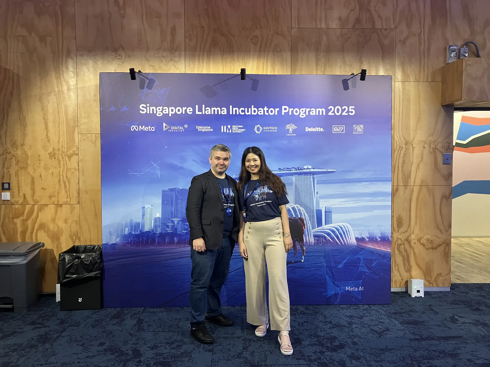 ผู้ก่อตั้ง SOMIN ที่ฉากหลังของโครงการ Singapore Llama Incubator Program 2025
